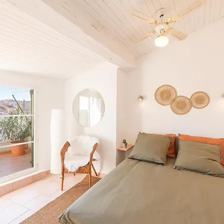 Dupleix,toit Terrasse Διαμέρισμα *